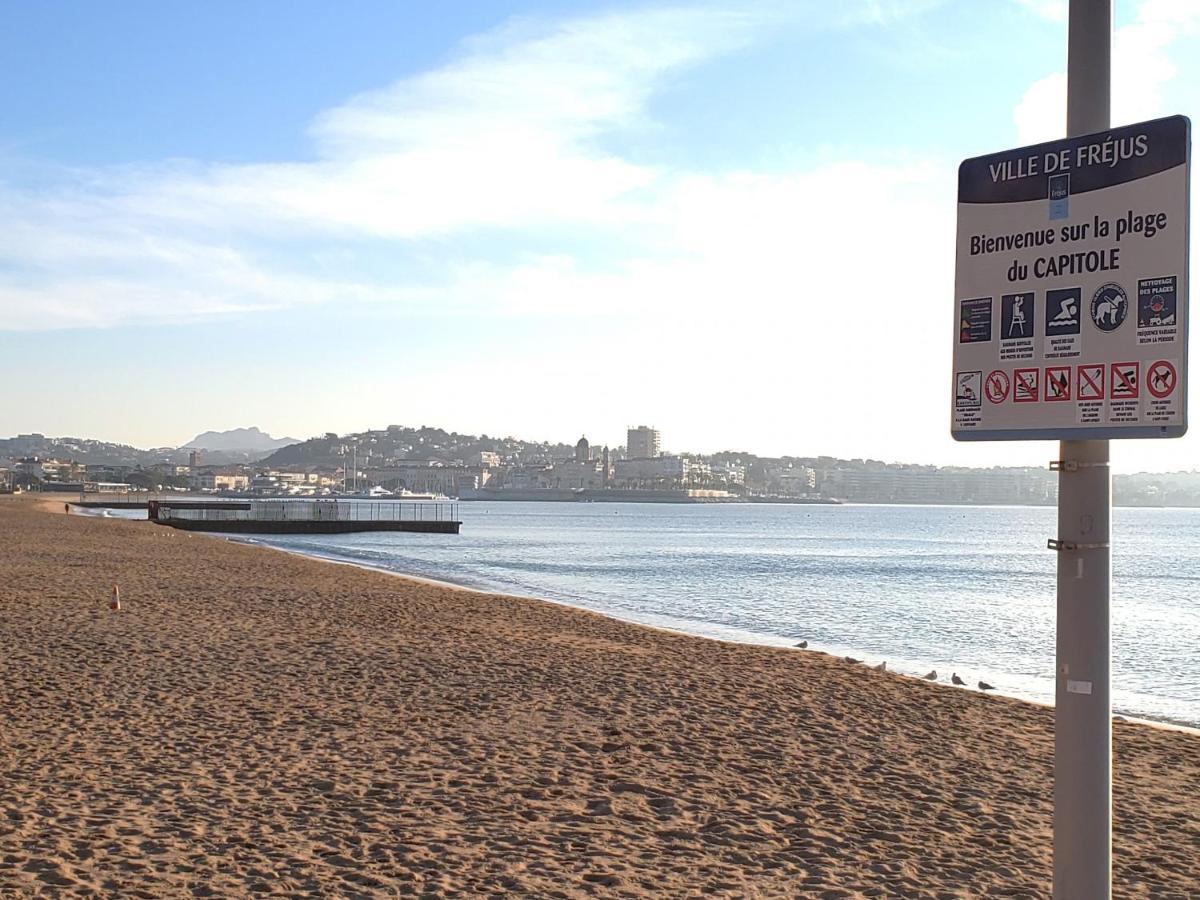 Frejus Plage Le Capitole T2 35M2 Climatise Balcon Bagian luar foto